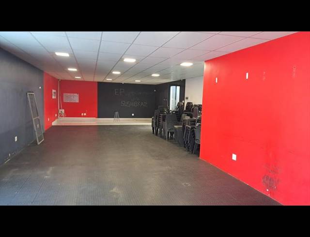 BUSINESS PROPERTY TO RENT IN WALMER